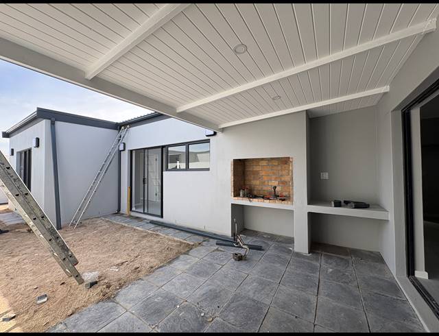 3 BEDROOM HOUSE FOR SALE IN SANDOWN